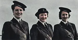 Jun17: New hats for the Wrens, 1942