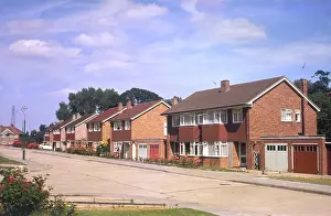 Detached: NEW HOUSES 1960S