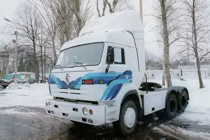 Horsepower: New KamAZ-54112 tractor unit at 1996 Transmash