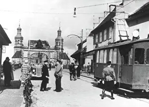 Streetcar: New photo of the small border traffic between