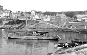C1935: New Quay, the Harbour c1935