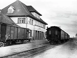 Demarcation: New railway station in Bischofswerder, around the 1920s