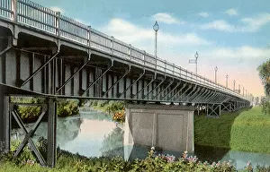 Fargo: New Front Street Bridge. Fargo