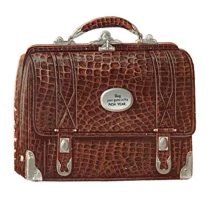 Briefcases: New Year card in the shape of a leather briefcase