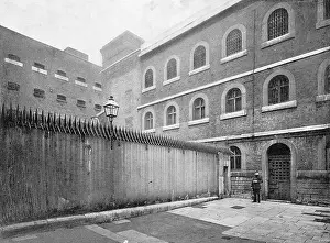 Improve: NEWGATE PRISON/COURTYARD