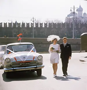 Vasilievsky: Newly married couple, 1971