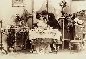 Objectitaly: Newlyweds kiss