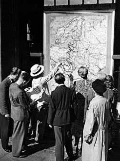 Passersby: News from the Eastern Front, 1941