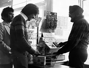 Paying: NEWSAGENT/MEN/ 1980S
