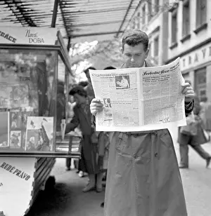Slovo: Newspaper - daily press - reader
