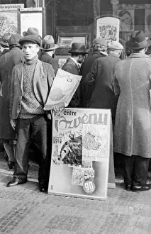 Poulicni: Newspaper vendor, 1935, Prague