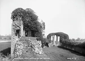 Meath: Newtown Trim Castle on the Boyne