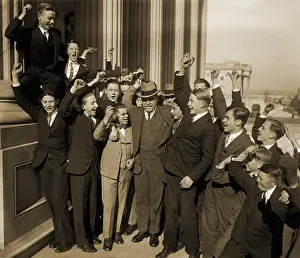 Longworth: Nicholas Longworth (1869-1931), is cheered ?