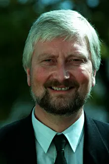 Democrate: Nigel Jones MP