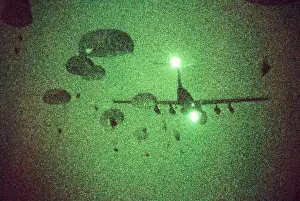 82nd: Night vision image of Paratroopers of the ?