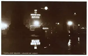 Nelsons: Nightime in Tralgar Square, London