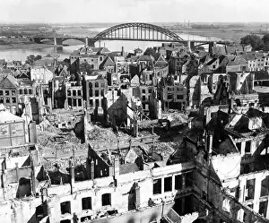 Lcgr1402: Nijmegen, Holland, with a view of the bridge over