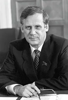 Ryzhkov: Nikolai Ryzhkov, 1985