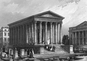 Carree: NIMES MAISON CARREE
