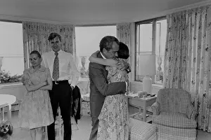 Disgrace: Nixon hugging his daughter Julie shortly ?