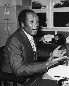 Mungai: Njorobe Mungai