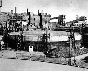 Gasometer: No.2 Gasometer, Sands End Lane, Fulham, 1954