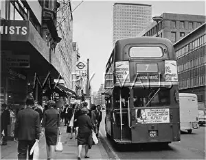 Centrepoint: NO.7 BUS/OXFORD STREET