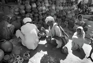 Squat: Nomad musician, Jaipur