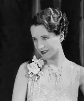 Norma: Norma Shearer
