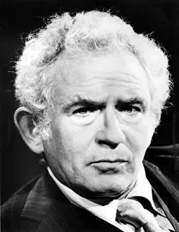 Mailer: Norman Mailer, 1977. ?