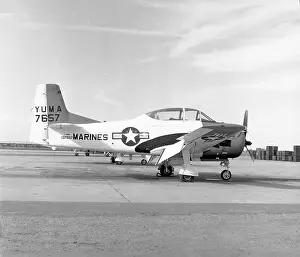 Yuma: North American T-28B 137657