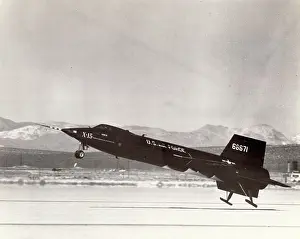 Touchdown: North American X-15 56-6671 at touchdown