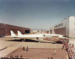 Hangars: North American XB-70A Valkyrie