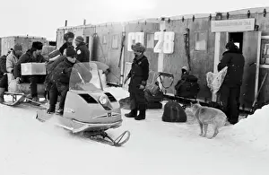 Transported: North Pole 28 drifting ice station