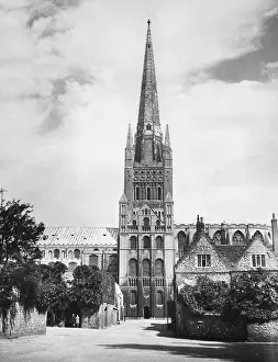 1096: NORWICH CATHEDRAL