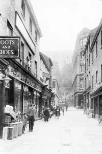 Davey: Norwich, Davey Place 1922