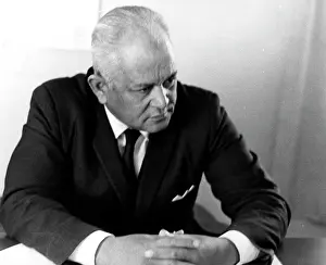 Arendse: November 22 1964 - Cape Man Write To L. B. J. - The
