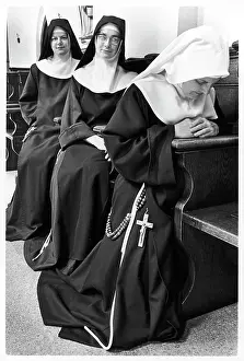 Commence: Novice nuns, Poor Clares Convent
