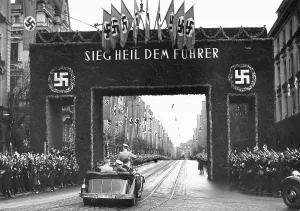 Adorned: The NSDAP is celebrating in Augsburg, 1937