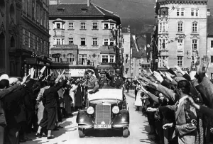 Jubilation: NSDAP party functionaries in Innsbruck, 1938