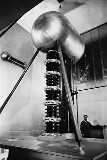 Volts: Nuclear conversion plant by Manfred von Ardenne, 1943