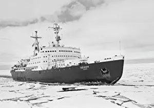 Barents: Nuclear ice-breaker Lenin