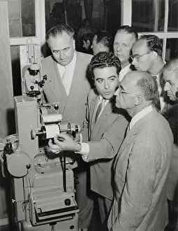 Guzzi: The nuclear physicist Enrico Fermi (right) in Milan at t