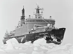 Icebreaker: Nuclear-powered icebreaker Soviet Union