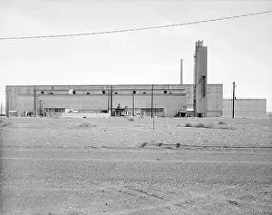 Reactors: nuclear reactors - World War II - Manhattan project