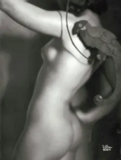 Benda: Nude with parrot