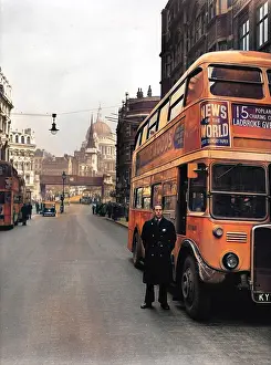 Ludgate: The number 15 bus and bus driver in London