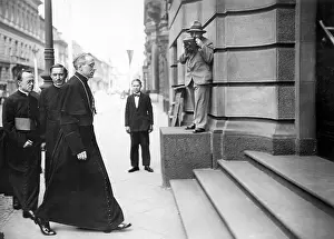 Eugenio: Nuncio Eugenio Pacelli on the way to sign the Prussian conco