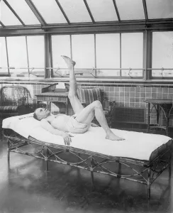 Nurmi: Nurmi Paavo sun-bathing