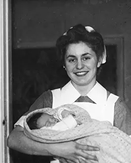 Cosily: NURSE & NEWBORN BABY